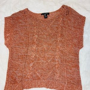 A Giannetti Womens 1X salmon color Loose Weave Knit Short Sleeve